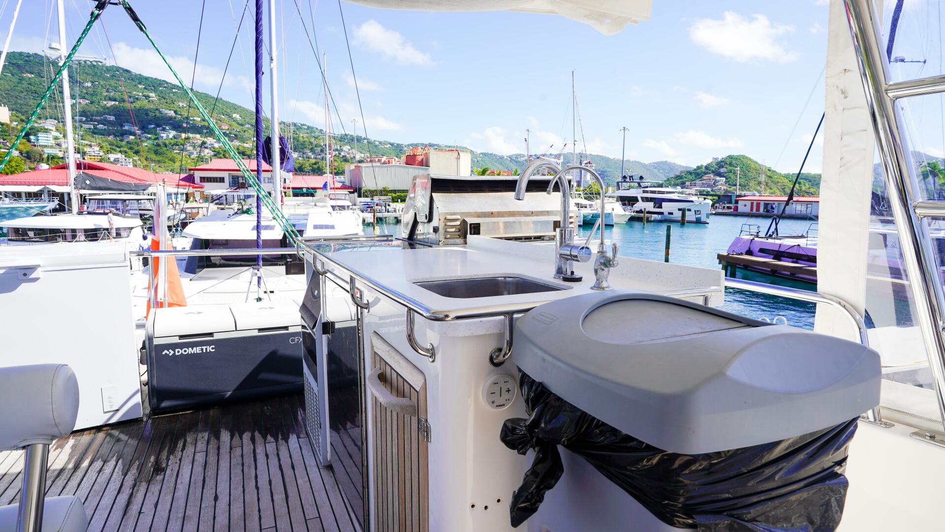 Leopard-58 2014-ANNEX St. Thomas Islands-Virgin Islands-United States-5927650 | Thumbnail