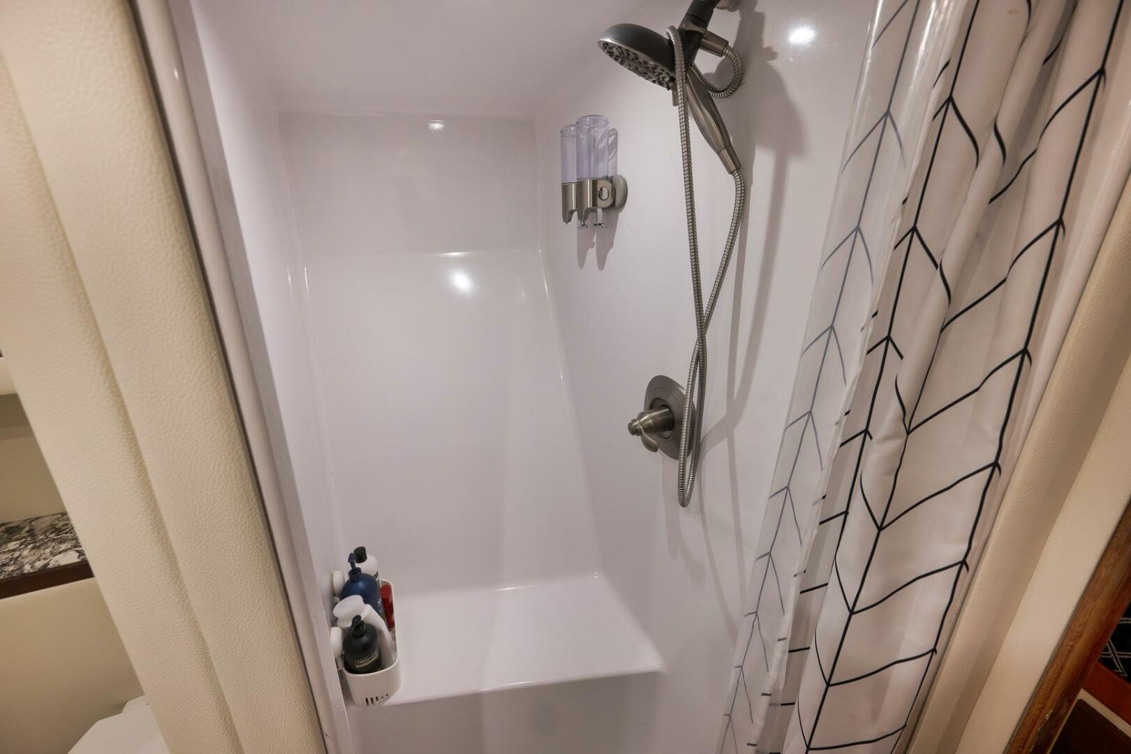 Custom Carolina-60 Guthrie 2004-Grand Slam New Smyrna Beach-Florida-United States-5835072 | Thumbnail