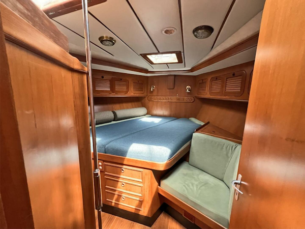 Hylas-51 1992-CHACARA Portsmouth-Rhode Island-United States-Fwd Stateroom-5835336