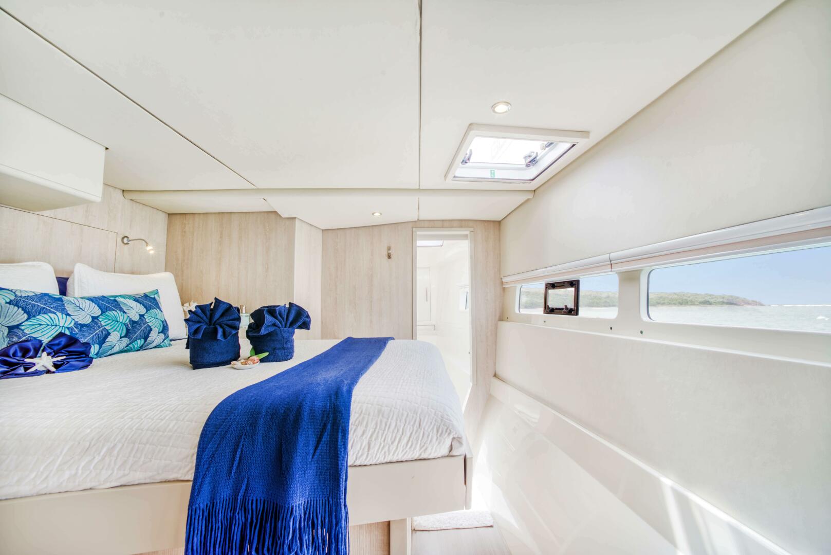 Leopard-58 Catamaran 2016-DEEP BLUE Tortola-Virgin Islands (British)-5836309 | Thumbnail