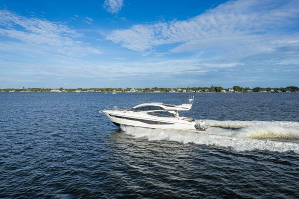 Galeon-560 Sky 2017-Nuckingfuts III Stuart-Florida-United States-Galeon 58 560 Sky Nuckingfuts Running Profile-5837744