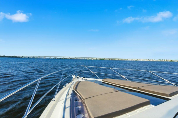 Galeon-560 Sky 2017-Nuckingfuts III Stuart-Florida-United States-Galeon 58 560 Sky Nuckingfuts Bow-5837733