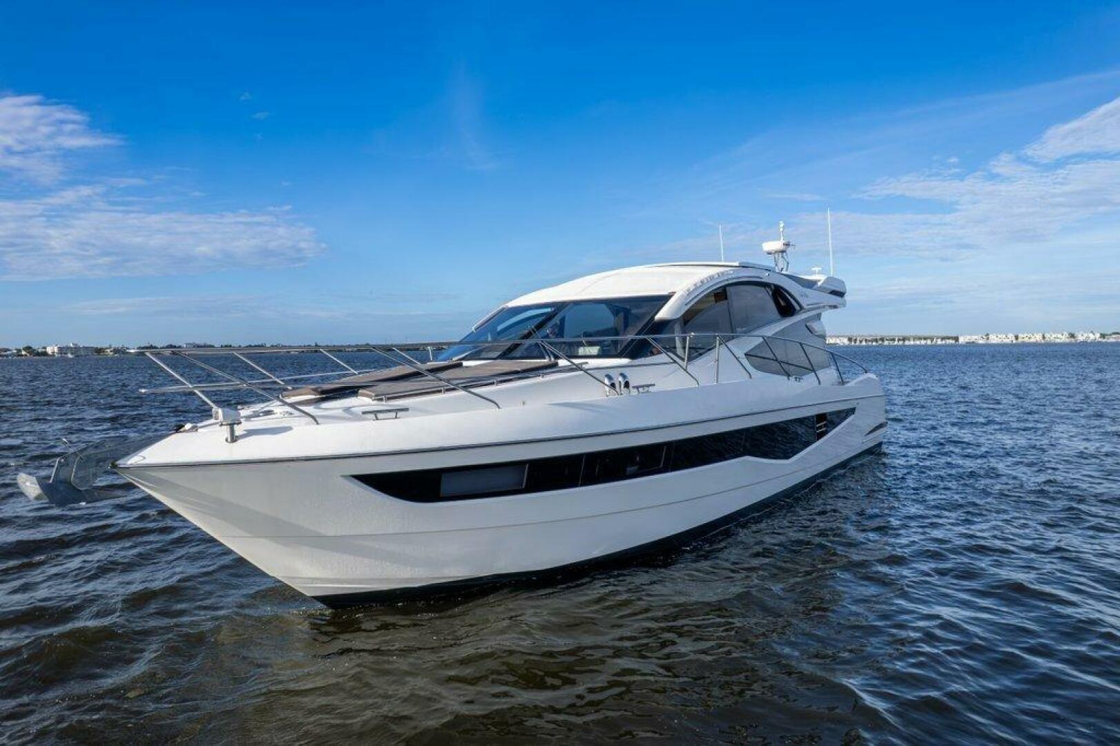 Galeon-560 Sky 2017-Nuckingfuts III Stuart-Florida-United States-Galeon 58 560 Sky Nuckingfuts Port Profile-5837299 | Thumbnail