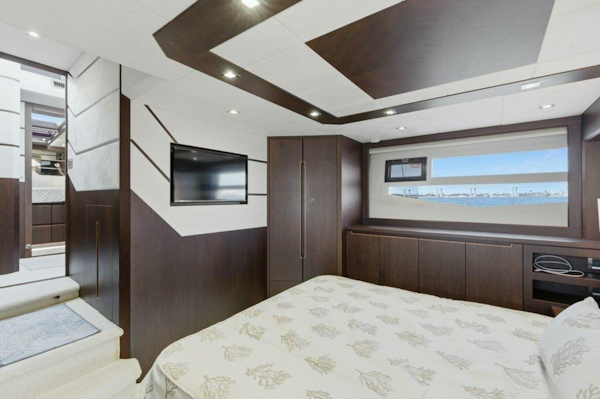 Galeon-560 Sky 2017-Nuckingfuts III Stuart-Florida-United States-Galeon 58 560 Sky Nuckingfuts Master Stateroom-5837720