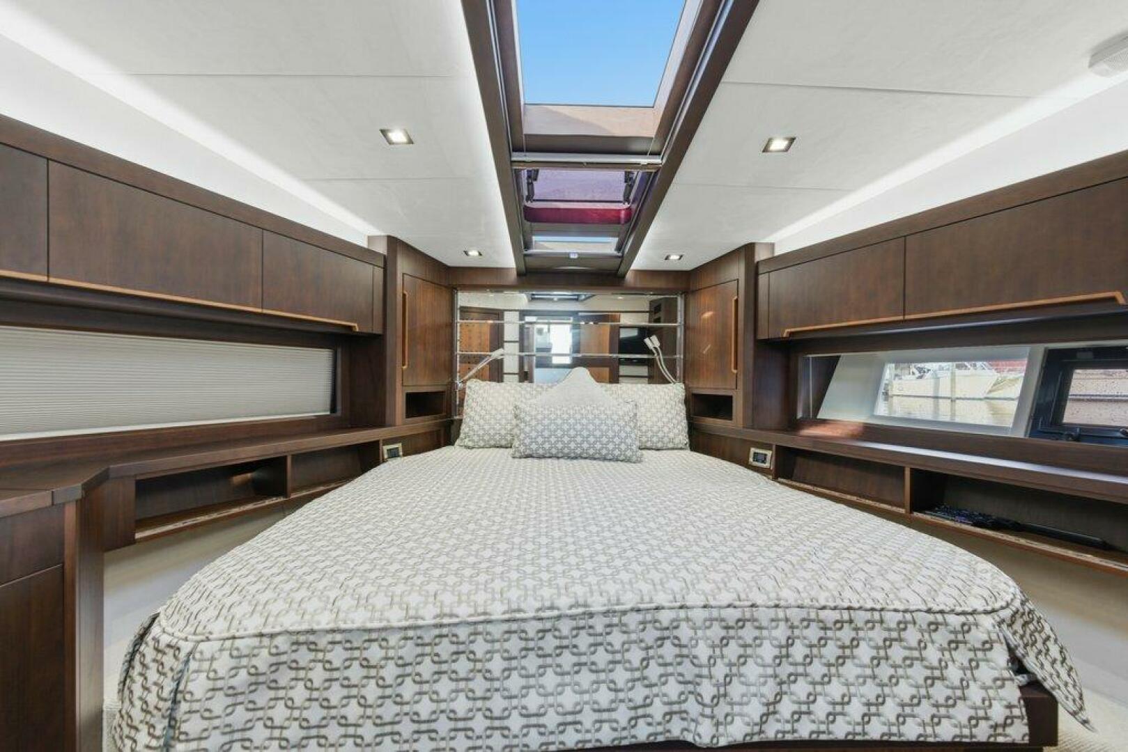 Galeon-560 Sky 2017-Nuckingfuts III Stuart-Florida-United States-Galeon 58 560 Sky Nuckingfuts VIP Stateroom-5837732 | Thumbnail