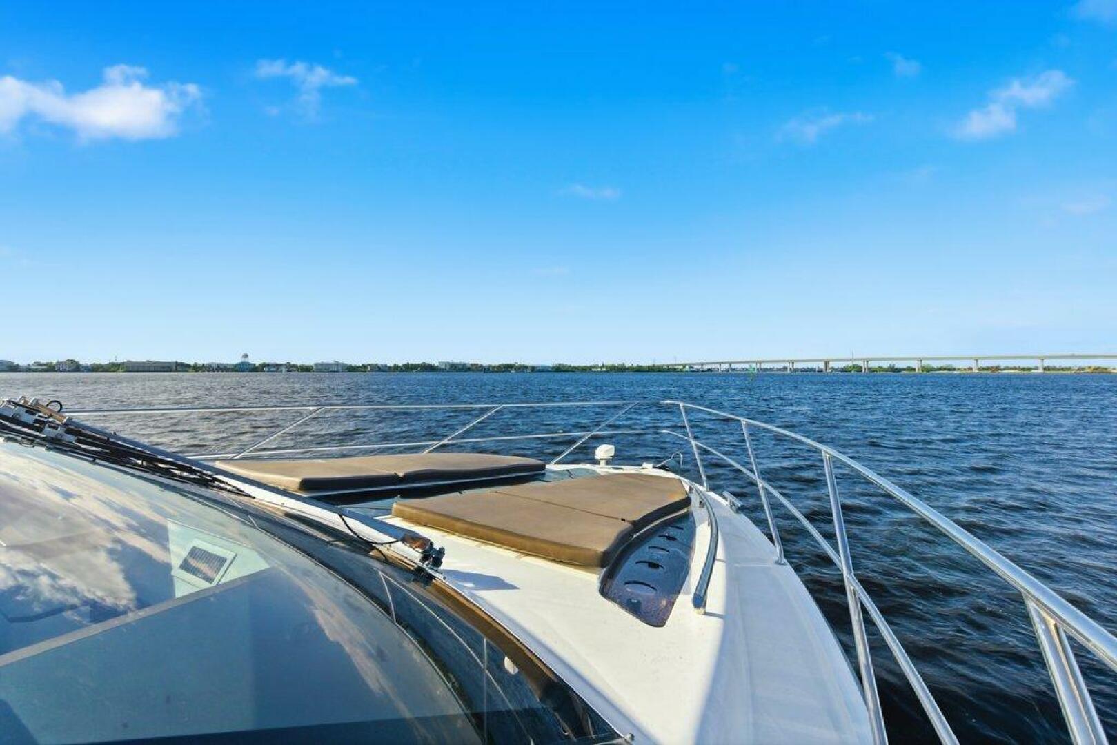 Galeon-560 Sky 2017-Nuckingfuts III Stuart-Florida-United States-Galeon 58 560 Sky Nuckingfuts Bow-5837734 | Thumbnail