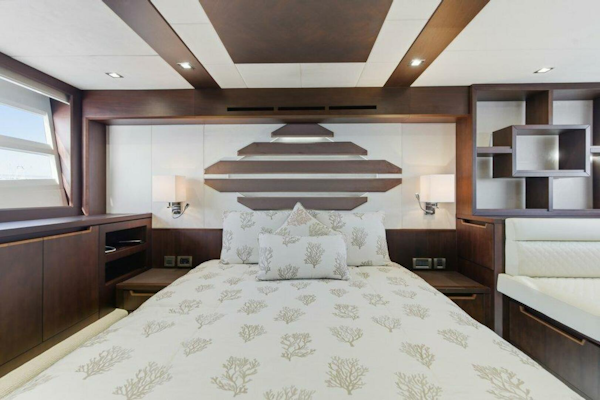 Galeon-560 Sky 2017-Nuckingfuts III Stuart-Florida-United States-Galeon 58 560 Sky Nuckingfuts Master Stateroom-5837724