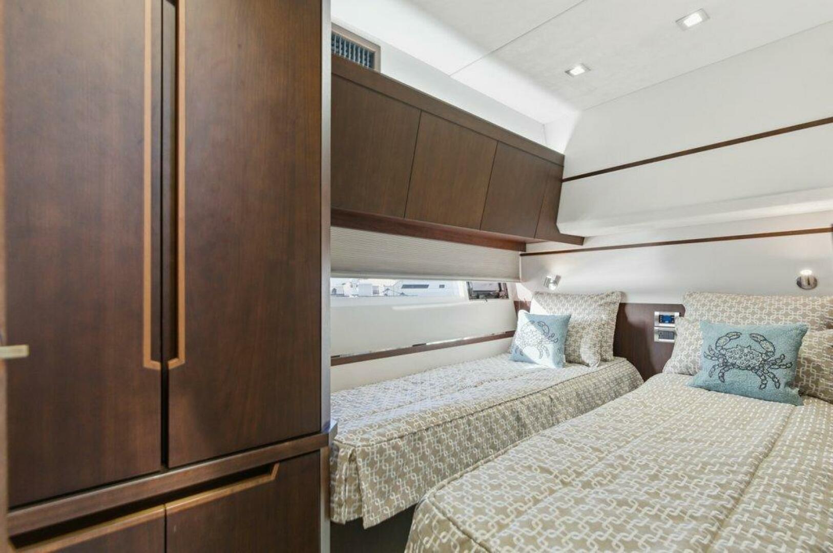 Galeon-560 Sky 2017-Nuckingfuts III Stuart-Florida-United States-Galeon 58 560 Sky Nuckingfuts Twin Cabin-5837729 | Thumbnail