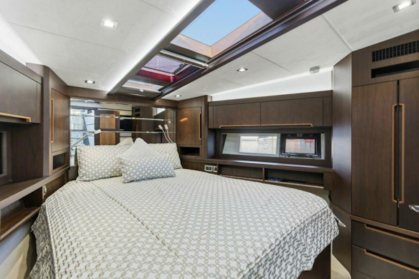 Galeon-560 Sky 2017-Nuckingfuts III Stuart-Florida-United States-Galeon 58 560 Sky Nuckingfuts VIP Stateroom-5837731