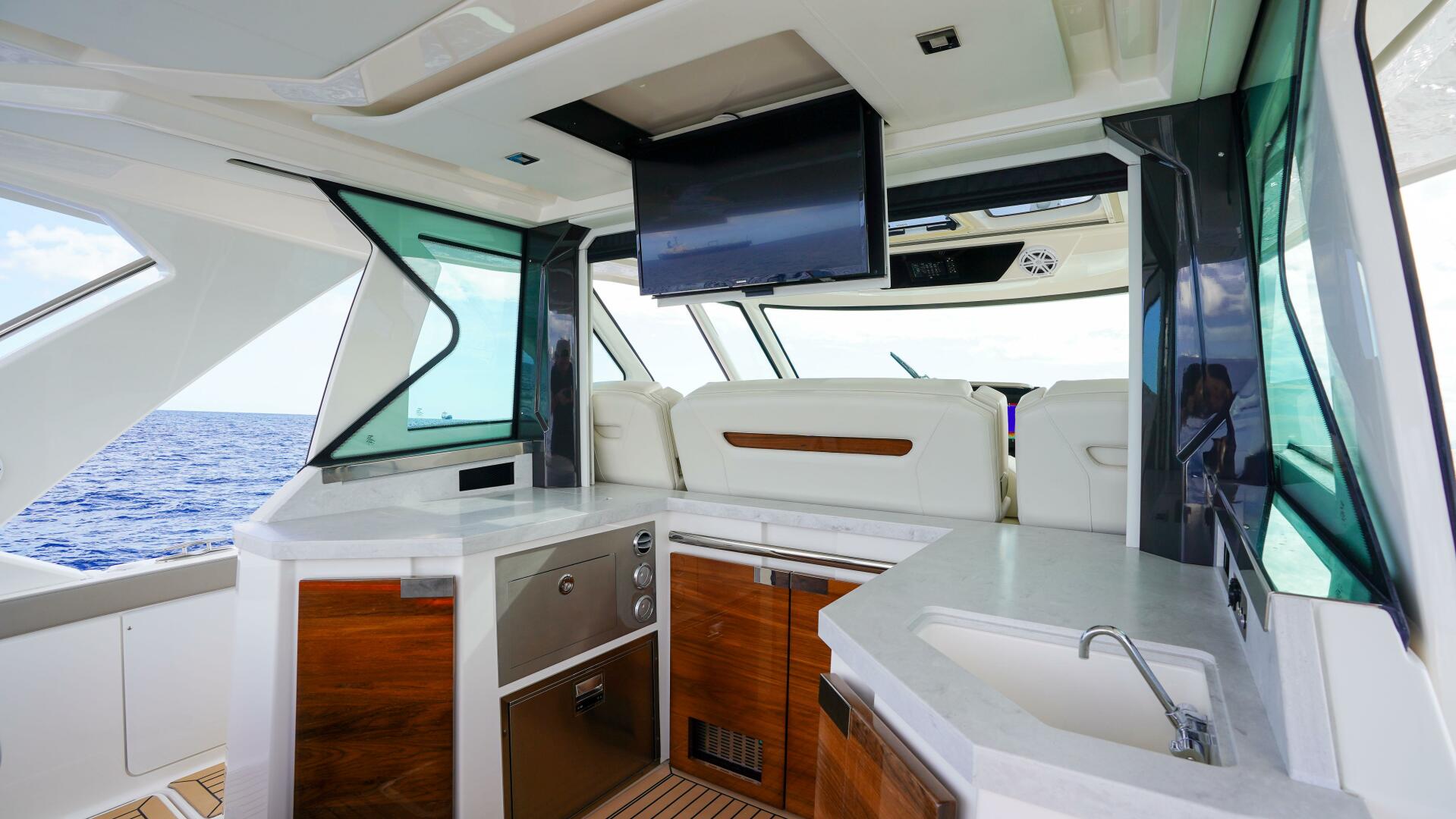 Tiara Yachts-48 LS 2024-Rais N Cain Fort Lauderdale-Florida-United States-5837599 | Thumbnail