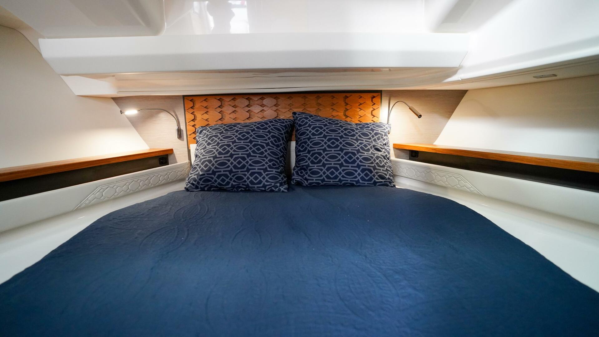 Tiara Yachts-48 LS 2024-Rais N Cain Fort Lauderdale-Florida-United States-5837647 | Thumbnail