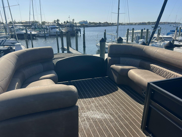 Premier-330 Escalante 2023 -Apollo Beach-Florida-United States-5847325