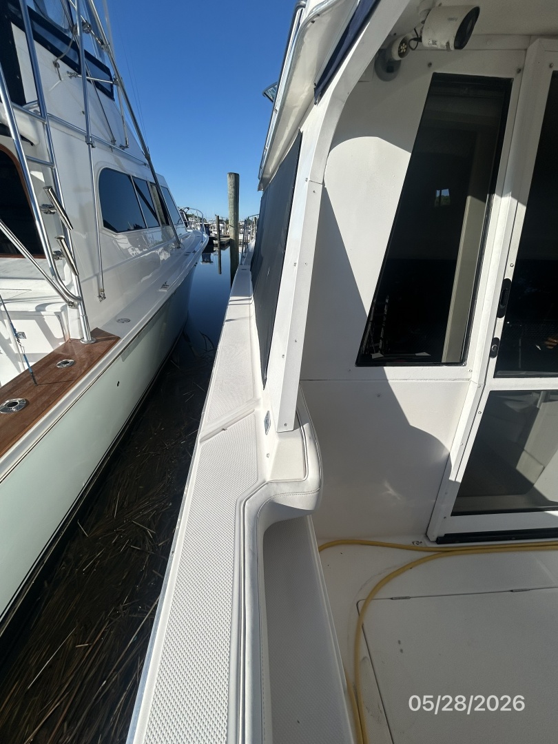 Bayliner-4788 1998-Camelot Old Saybrook-Connecticut-United States-47 Bayliner port side deck2-6300451 | Thumbnail