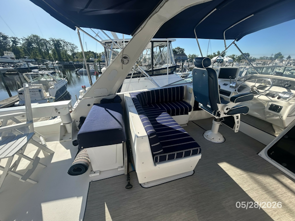 Bayliner-4788 1998-Camelot Old Saybrook-Connecticut-United States-47 Bayliner flybridge port-6300381