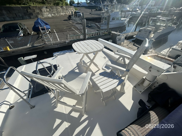 Bayliner-4788 1998-Camelot Old Saybrook-Connecticut-United States-47 Bayliner sundeck aft-6300471