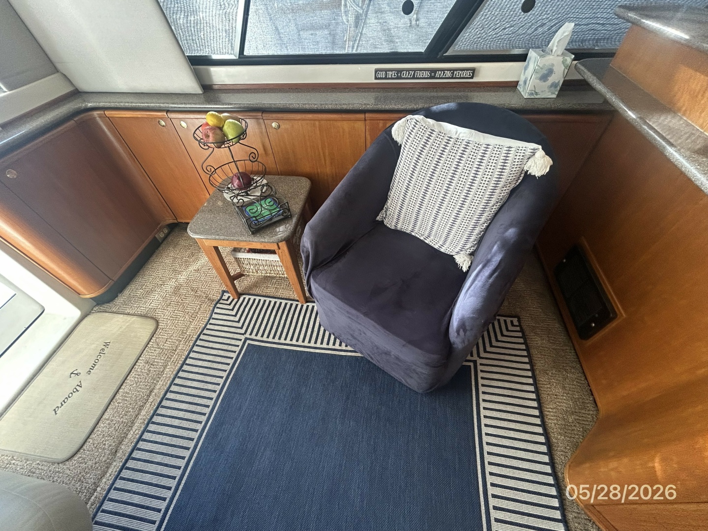 Bayliner-4788 1998-Camelot Old Saybrook-Connecticut-United States-47 Bayliner salon port seating-6300464 | Thumbnail
