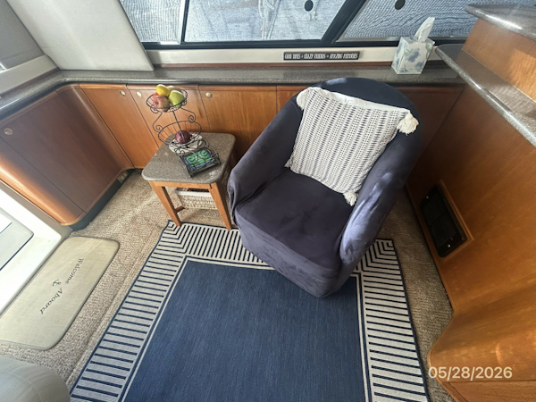 Bayliner-4788 1998-Camelot Old Saybrook-Connecticut-United States-47 Bayliner salon port seating-6300464