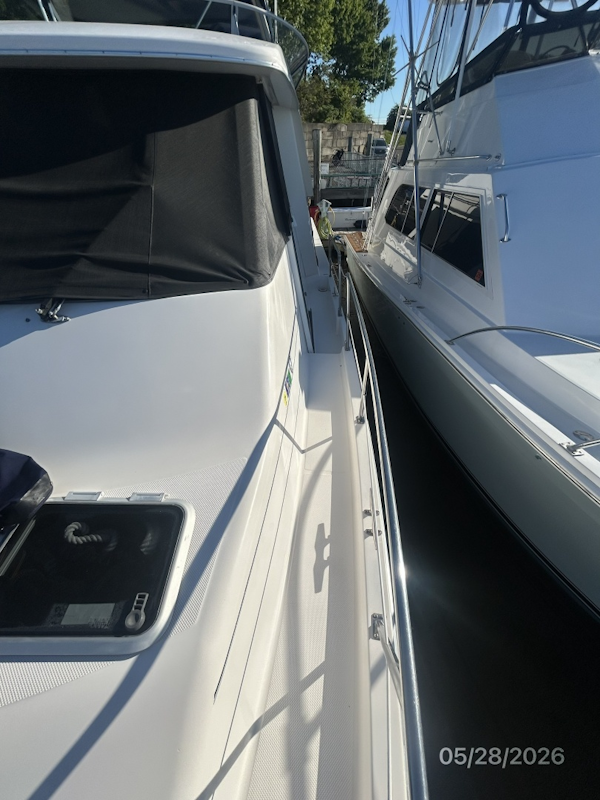 Bayliner-4788 1998-Camelot Old Saybrook-Connecticut-United States-47 Bayliner port side deck1-6300447
