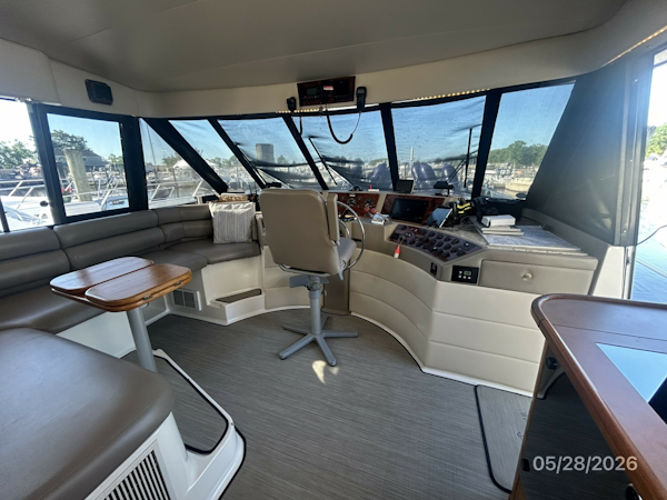 Bayliner-4788 1998-Camelot Old Saybrook-Connecticut-United States-47 Bayliner pilothouse forward-6300406