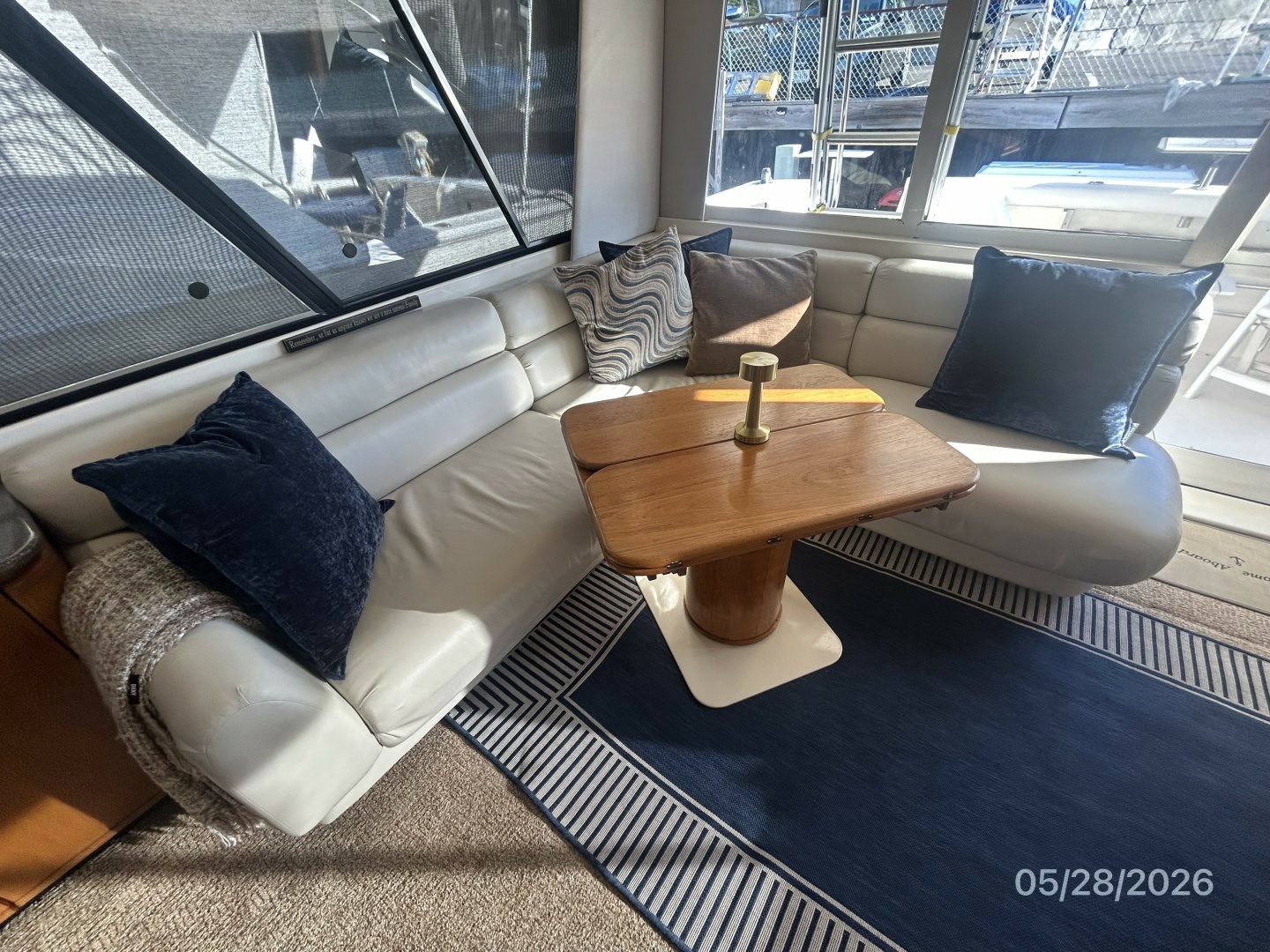 Bayliner-4788 1998-Camelot Old Saybrook-Connecticut-United States-47 Bayliner salon starboard seating-6300467 | Thumbnail