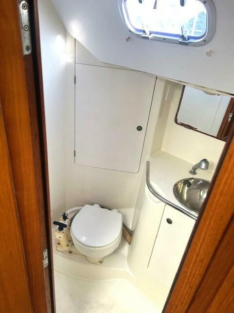 Jeanneau-Sun Odyssey 2000-INVICTUS HONOLULU-Hawaii-United States-5844364 | Thumbnail