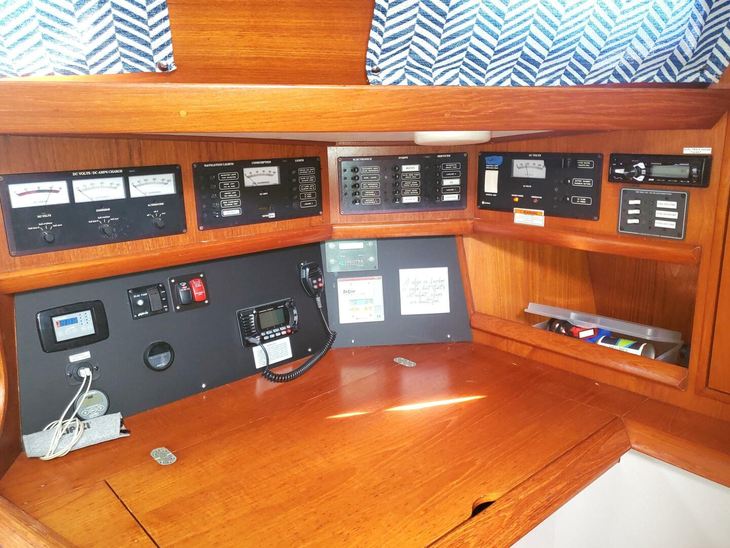 Jeanneau-Sun Odyssey 2000-INVICTUS HONOLULU-Hawaii-United States-5844375 | Thumbnail