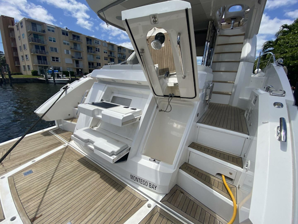 Sunseeker-52 Manhattan 2017 -Fort Lauderdale-Florida-United States-5846895
