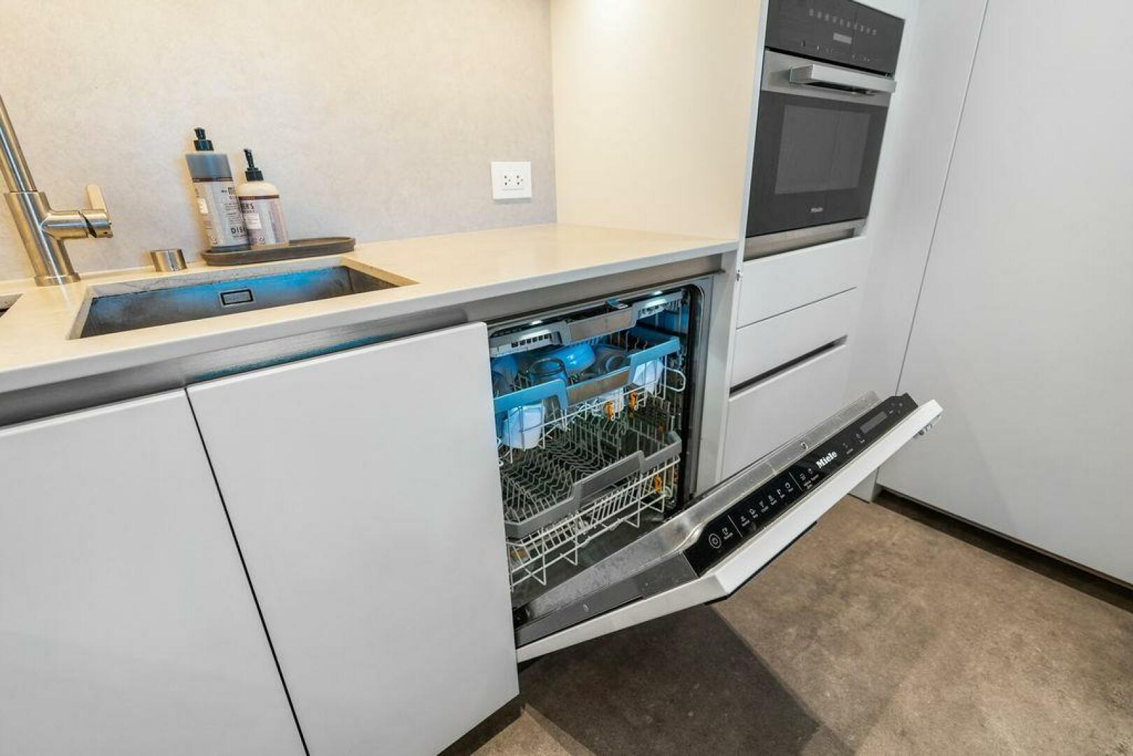 Sanlorenzo-SD118 2023-THE WOLF West Palm Beach-Florida-United States-5877115 | Thumbnail
