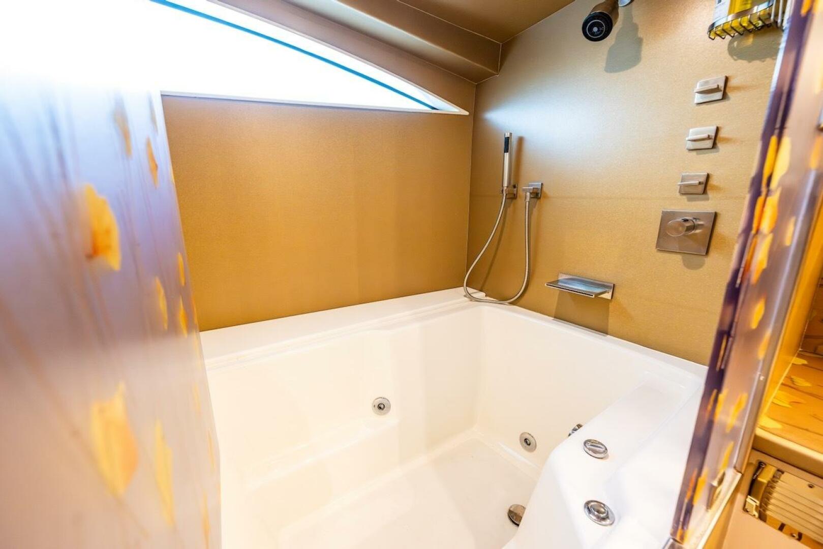 Cheoy Lee-92 1988-First Home Bainbridge Island-Washington-United States-5850250 | Thumbnail