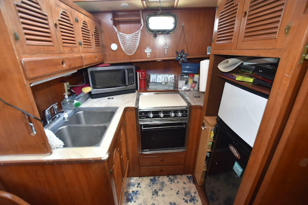 Albin-43 Double Cabin 1985-One Knot At A Time N. Myrtle Beach-South Carolina-United States-5852148