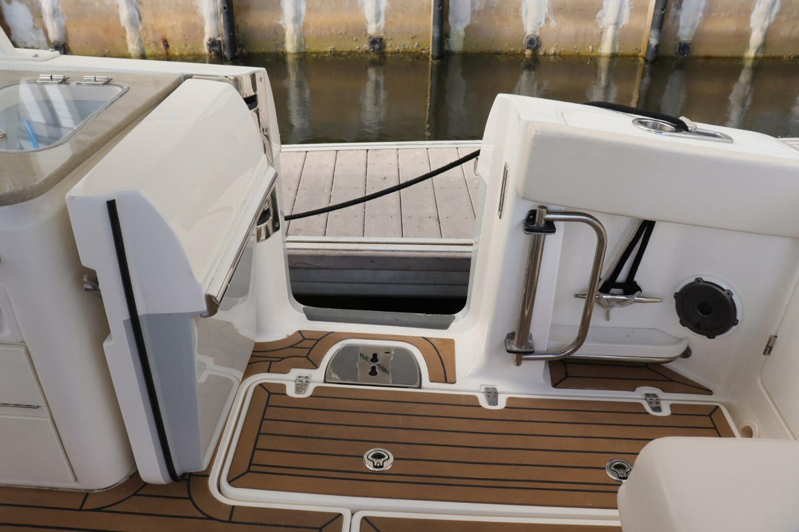 Boston Whaler-320 Vantage 2021 -Delray Beach-Florida-United States-5851244 | Thumbnail
