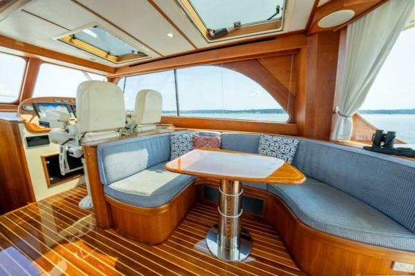 Hinckley-Talaria 48 2012-CONCERTO IN SEA Portsmouth-Rhode Island-United States-Starboard Settee-5853117