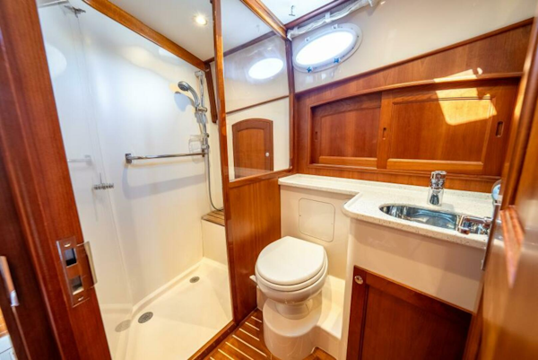 Hinckley-Talaria 48 2012-CONCERTO IN SEA Portsmouth-Rhode Island-United States-Owners Head-5853115