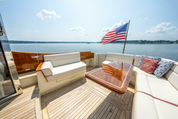 Hinckley-Talaria 48 2012-CONCERTO IN SEA Portsmouth-Rhode Island-United States-Starboard Settee-5853095
