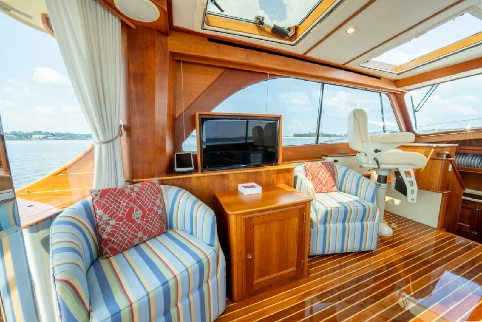 Hinckley-Talaria 48 2012-CONCERTO IN SEA Portsmouth-Rhode Island-United States-Port Salon-5853101 | Thumbnail