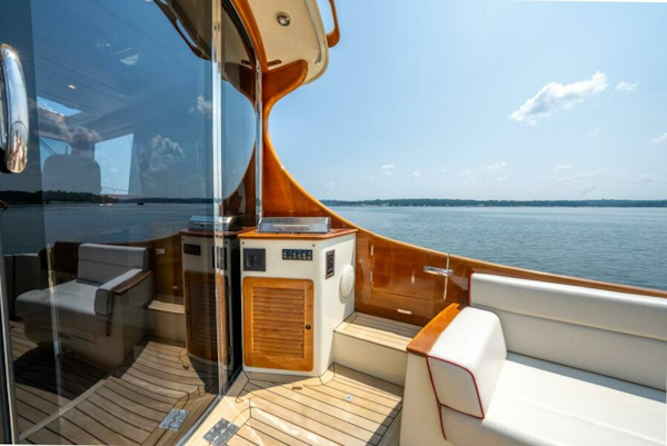 Hinckley-Talaria 48 2012-CONCERTO IN SEA Portsmouth-Rhode Island-United States-Amenity Grill-5853096