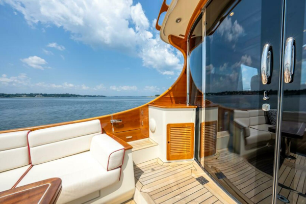 Hinckley-Talaria 48 2012-CONCERTO IN SEA Portsmouth-Rhode Island-United States-Amenity  Fridge-5853097