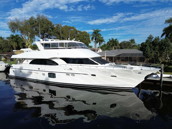 Hargrave-FB with Hardtop 2016-SEASEID Fort Lauderdale-Florida-United States-Bow Quarter-5864737
