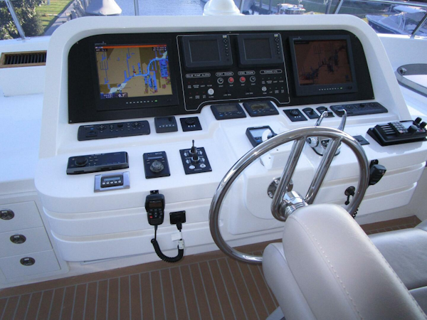 Hargrave-FB with Hardtop 2016-SEASEID Fort Lauderdale-Florida-United States-Helm-5861761