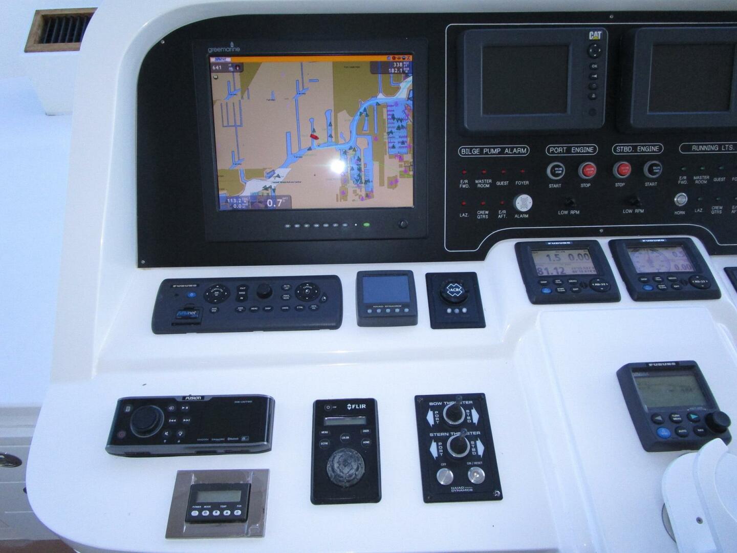 Hargrave-FB with Hardtop 2016-SEASEID Fort Lauderdale-Florida-United States-Helm Detail Port-5861762 | Thumbnail