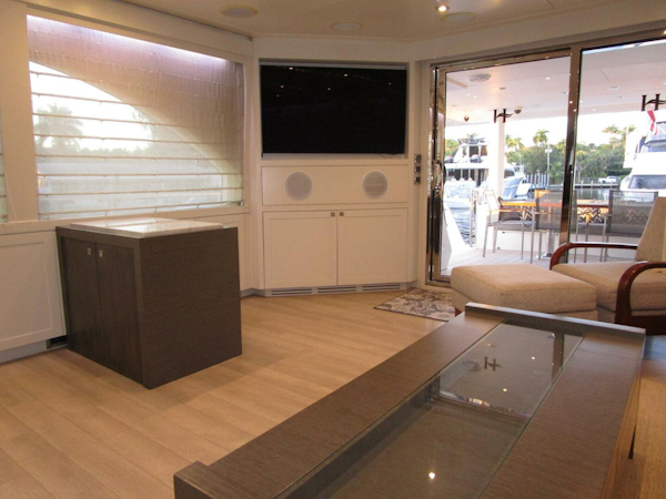 Hargrave-FB with Hardtop 2016-SEASEID Fort Lauderdale-Florida-United States-Salon Aft To Starboard-5861706