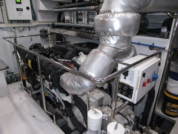 Hargrave-FB with Hardtop 2016-SEASEID Fort Lauderdale-Florida-United States-Stbd Engine-5861776