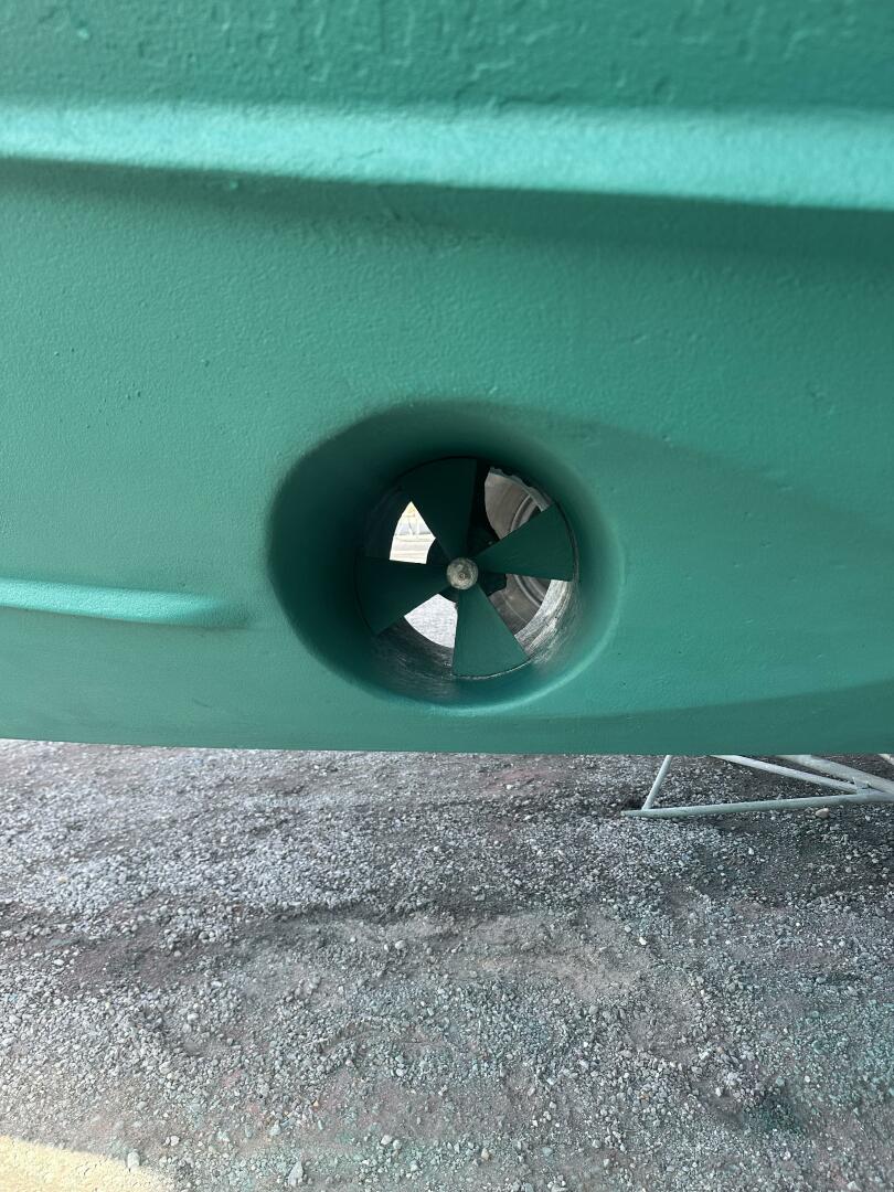 Jefferson-Marquessa 2000-Perfect Fit Houma-Louisiana-United States-60 Jefferson bowthruster-5856592 | Thumbnail