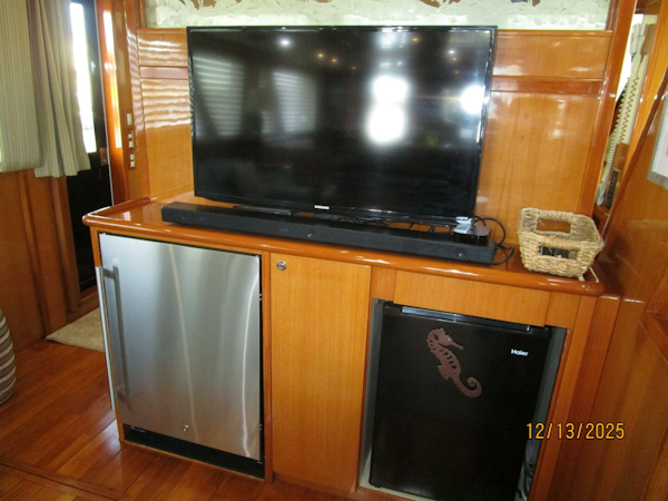 Jefferson-Marquessa 2000-Perfect Fit Houma-Louisiana-United States-60 Jefferson salon entertainment cabinetry-5856685