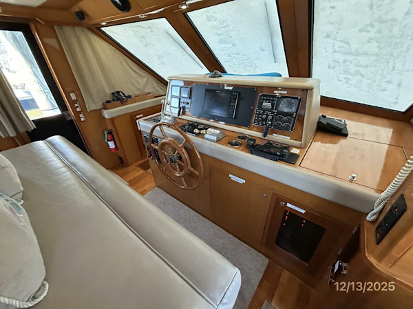 Jefferson-Marquessa 2000-Perfect Fit Houma-Louisiana-United States-60 Jefferson pilothouse helm1-5856664