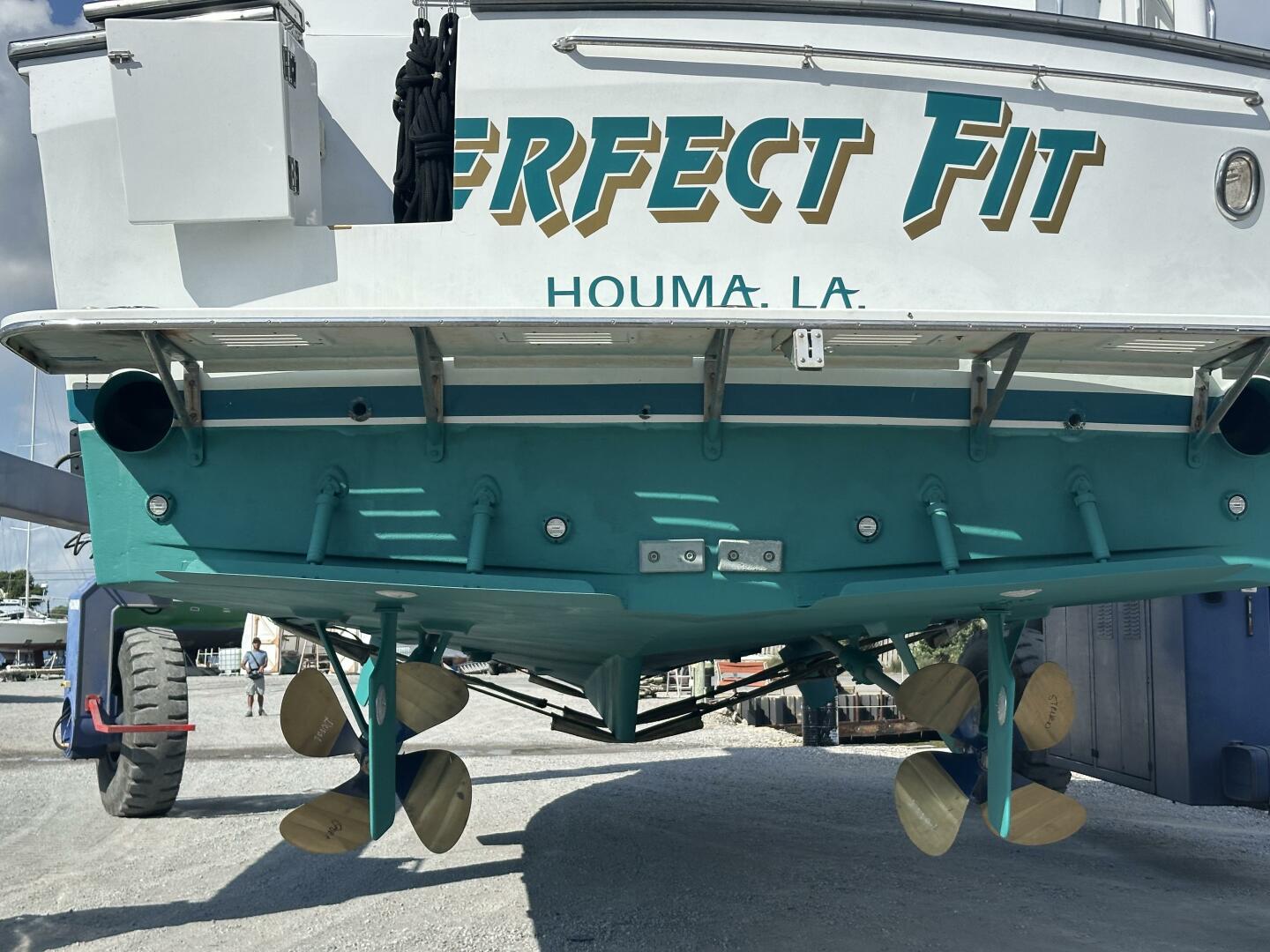 Jefferson-Marquessa 2000-Perfect Fit Houma-Louisiana-United States-60 Jefferson hull bottom aft-5856638 | Thumbnail