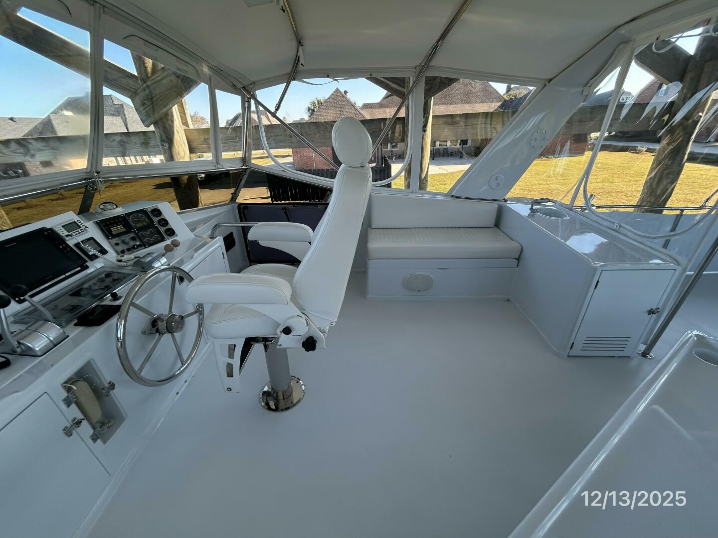 Jefferson-Marquessa 2000-Perfect Fit Houma-Louisiana-United States-60 Jefferson flybridge starboard-5856616 | Thumbnail