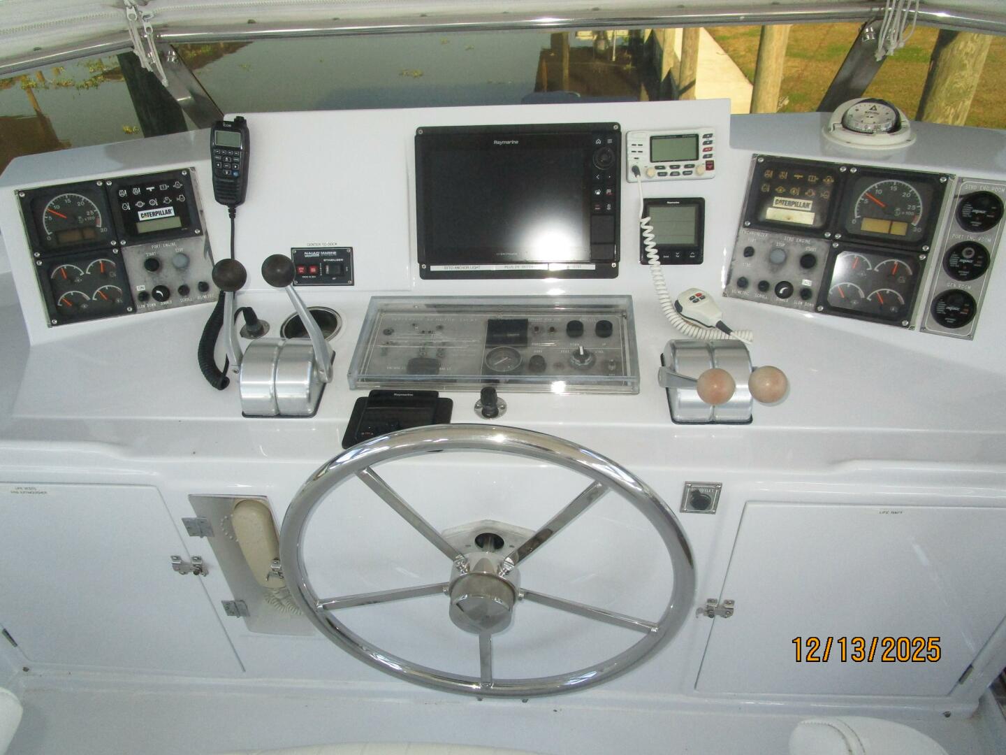 Jefferson-Marquessa 2000-Perfect Fit Houma-Louisiana-United States-60 Jefferson flybridge helm2-5856611 | Thumbnail