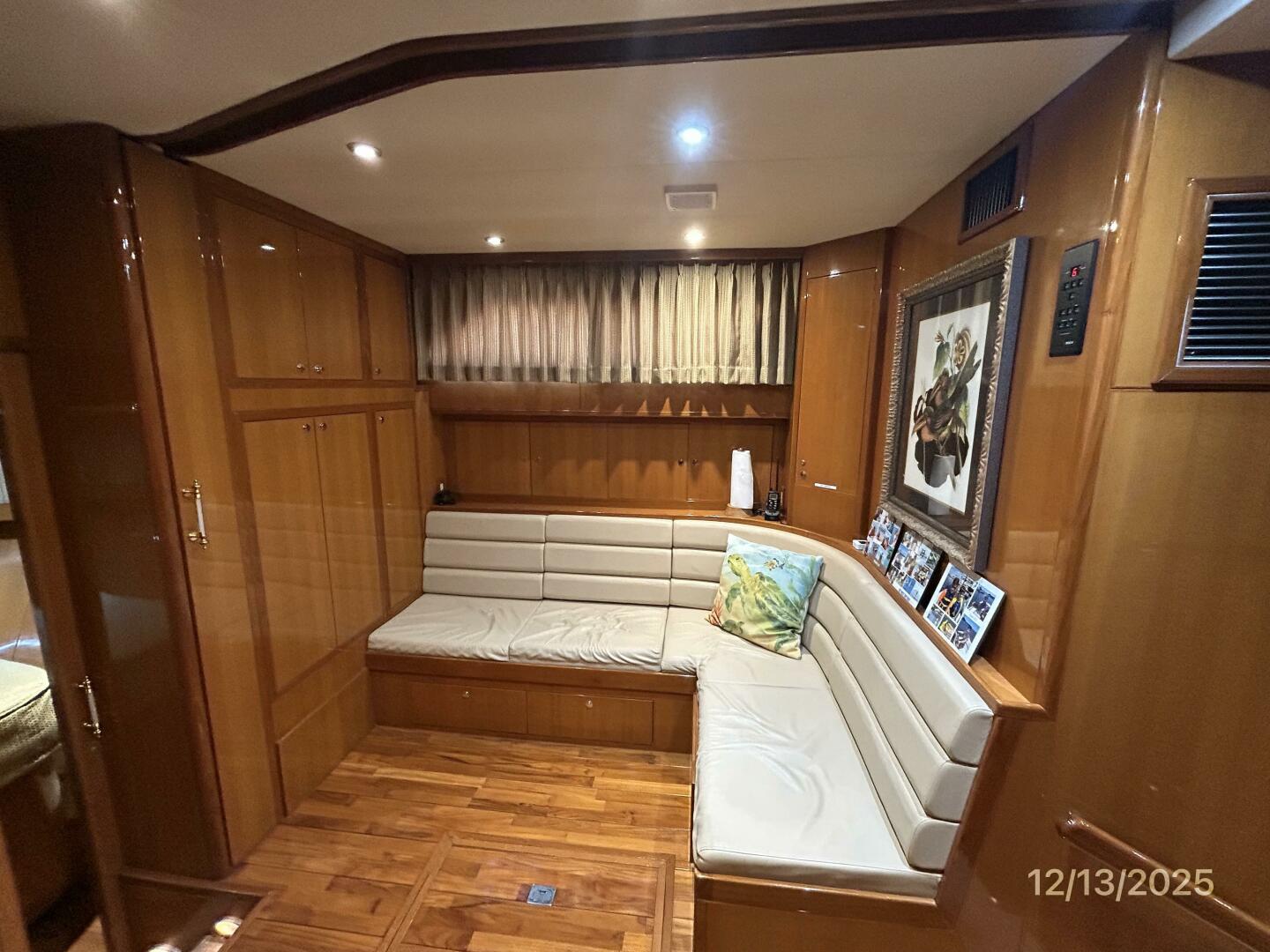Jefferson-Marquessa 2000-Perfect Fit Houma-Louisiana-United States-60 Jefferson office starboard-5856658 | Thumbnail