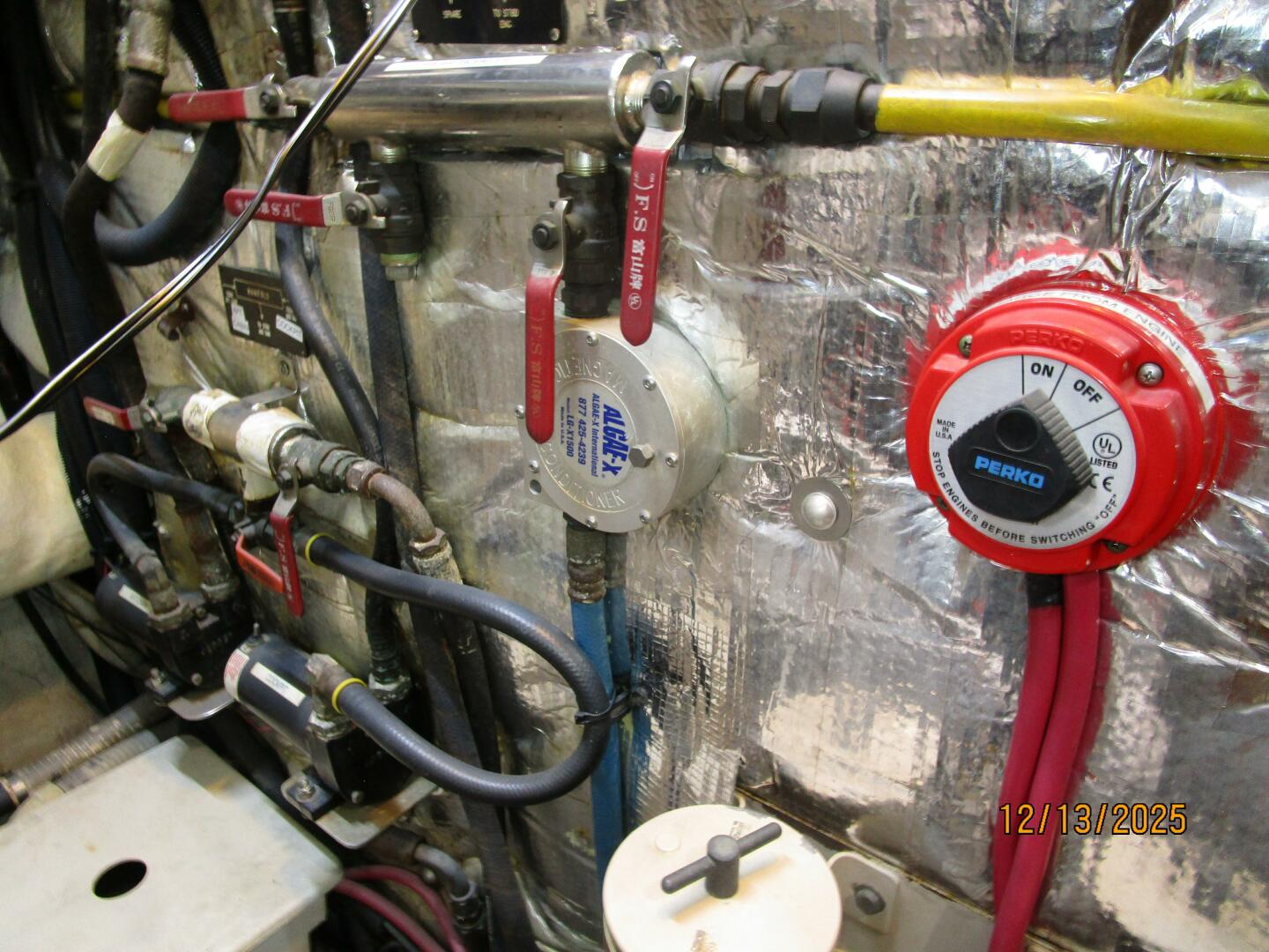 Jefferson-Marquessa 2000-Perfect Fit Houma-Louisiana-United States-60 Jefferson starboard fuel manifold-5856695 | Thumbnail